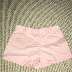 Pink vineyard vines shorts